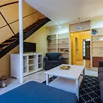 Pajaritos Suite Apartment - Private Parking Included