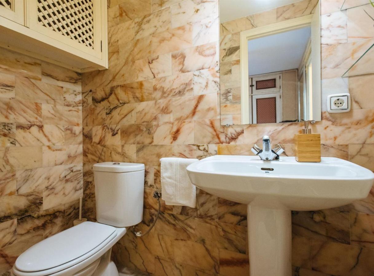Pajaritos - Private Parking Included * Seville